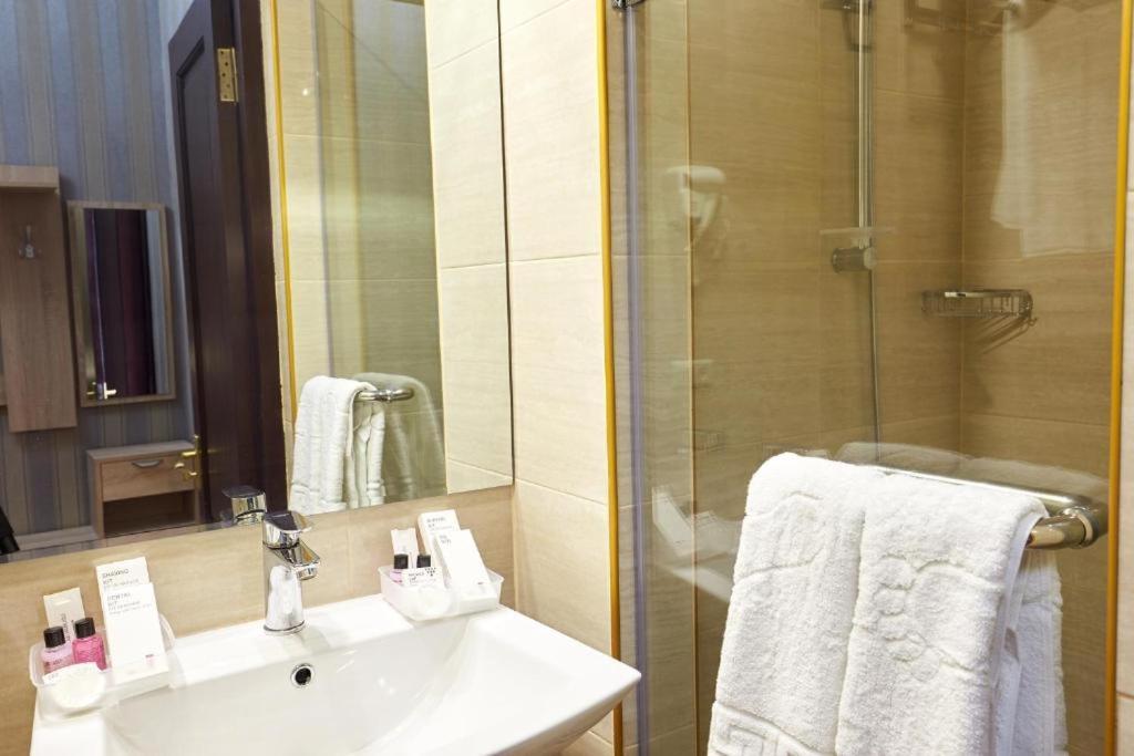 The Hilltop Skyline Hotel Tbilisi Ngoại thất bức ảnh