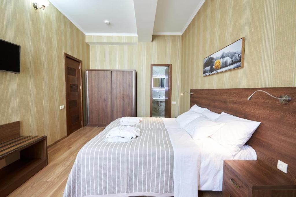 The Hilltop Skyline Hotel Tbilisi Ngoại thất bức ảnh
